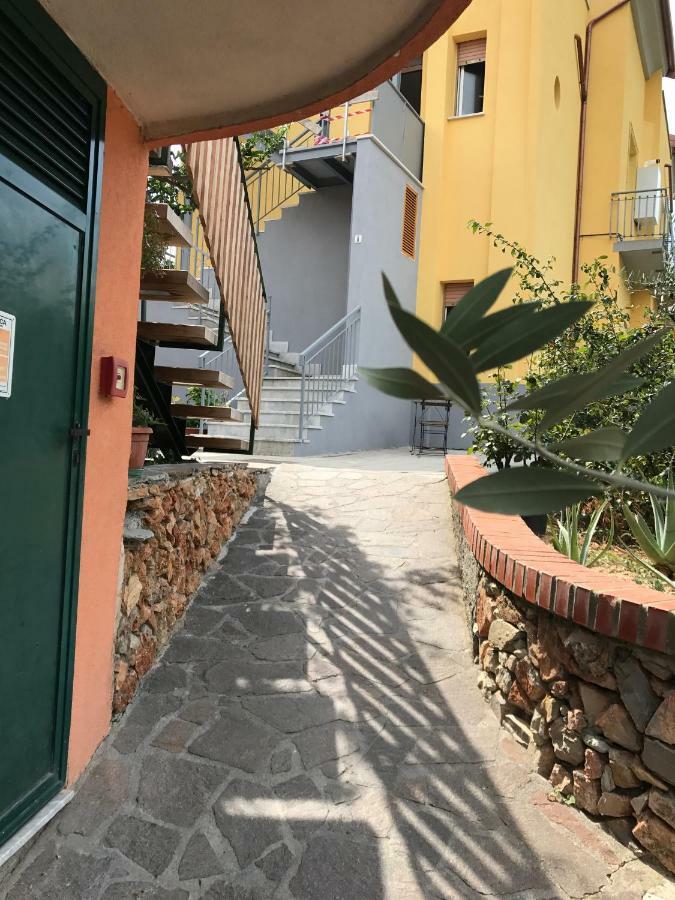 Appartamento Libeccio Finale Ligure Zewnętrze zdjęcie